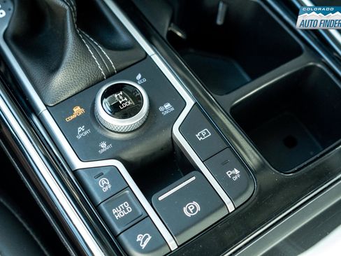 Used 2021 Kia Sorento SX image 19