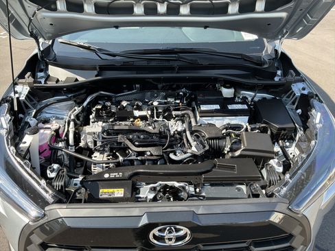 Used 2026 Toyota Corolla Cross LE FWD image 33