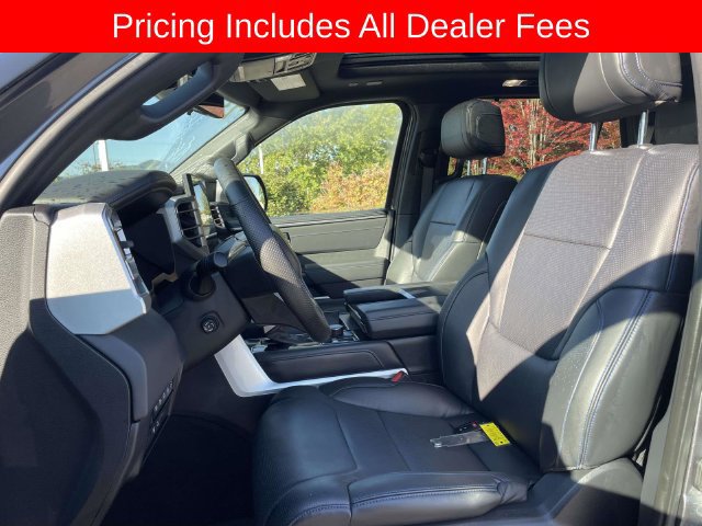 Used 2023 Toyota Sequoia Platinum AWD/4WD image 23