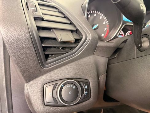 Used 2016 Ford Escape SE w/ Equipment Group 201A AWD/4WD image 24