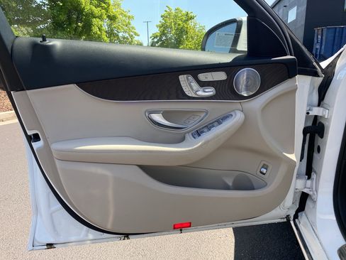 Used 2021 Mercedes-Benz C 300 Sedan image 25