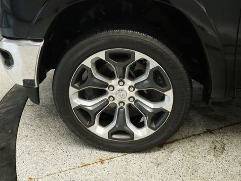 Used 2019 RAM 1500 Limited AWD/4WD image 14