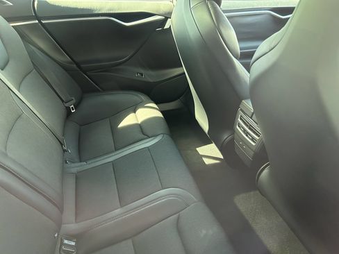Used 2018 Tesla Model S 75D AWD/4WD image 11