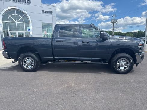 New 2026 RAM 2500 Tradesman AWD/4WD image 10