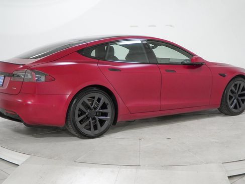 Used 2021 Tesla Model S Plaid image 12