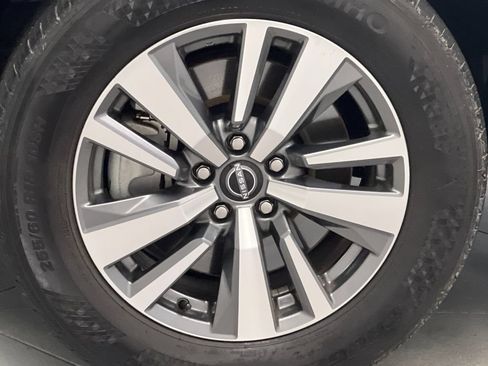 Used 2025 Nissan Pathfinder SL AWD/4WD image 76
