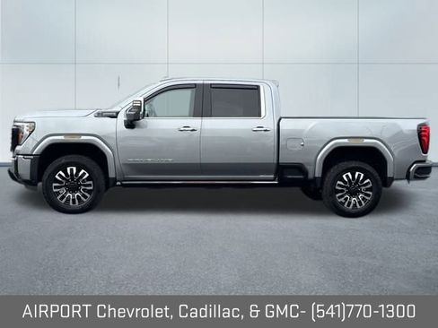 Certified 2025 GMC Sierra 2500 Denali Ultimate w/ Max Trailering Package image 2