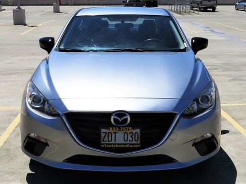 Used 2015 MAZDA MAZDA3 i SV FWD image 4