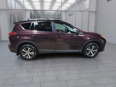 Used 2016 Toyota RAV4 XLE AWD/4WD image 9