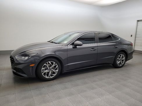 Used 2021 Hyundai Sonata SEL FWD image 2