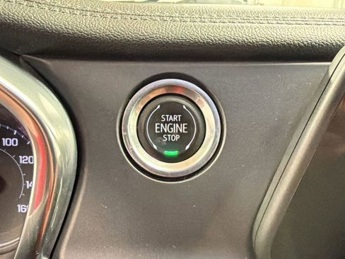 Used 2020 Chevrolet Blazer LT FWD image 23