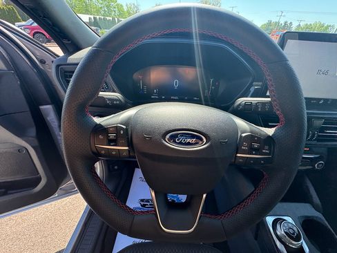 Certified 2023 Ford Escape ST-Line w/ Tech Pack #1 AWD/4WD image 31