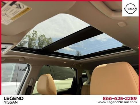 Used 2023 Nissan Rogue Platinum w/ Platinum Premium Package AWD/4WD image 21