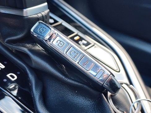 Used 2023 Kia Niro EX Touring image 25