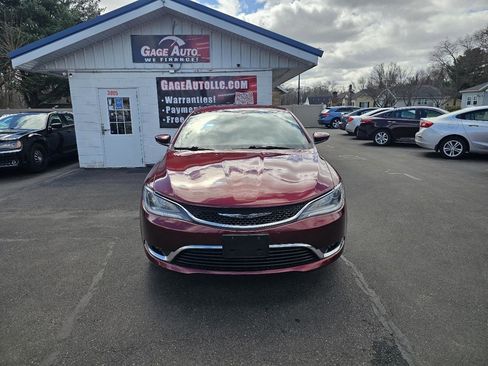 Used 2016 Chrysler 200 Limited FWD image 2