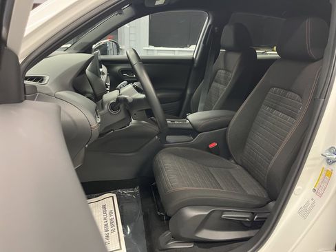 Used 2026 Honda HR-V Sport image 12