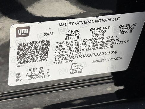 Used 2023 Chevrolet Traverse LT w/ LPO, Floor Liner Package FWD image 24