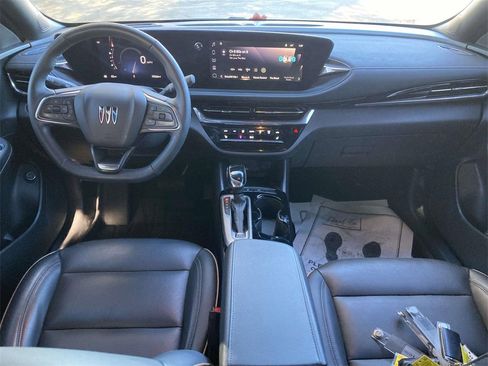 Used 2024 Buick Envista Avenir image 10