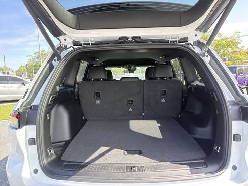 New 2026 Jeep Grand Cherokee Altitude image 27