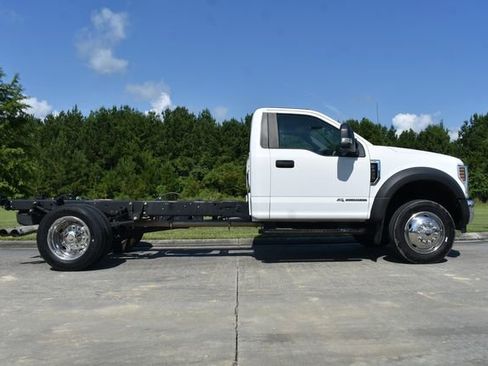 Used 2019 Ford F450 XL w/ XL Value Package image 3