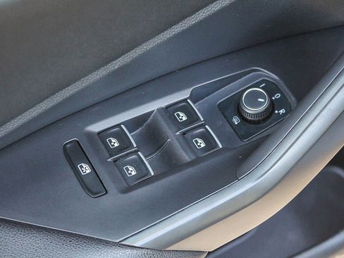 Used 2021 Volkswagen Jetta GLI Autobahn image 22