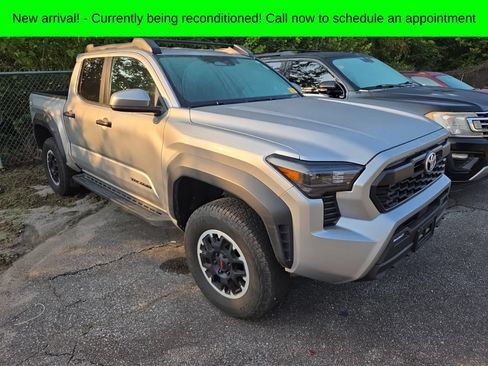 Used 2024 Toyota Tacoma TRD Off-Road AWD/4WD image 3