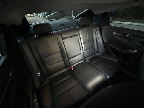 Used 2018 Chevrolet Impala LT w/ Sunroof and Spoiler Package FWD image 31