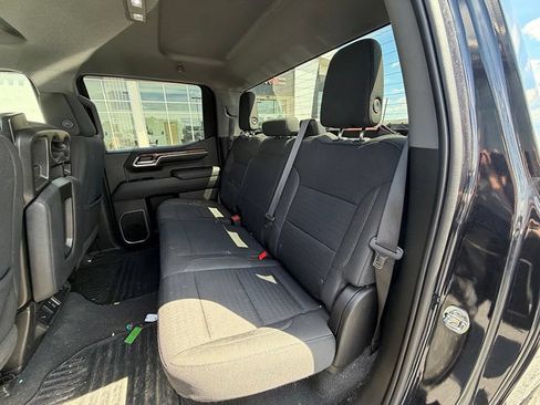 Used 2022 Chevrolet Silverado 1500 LT AWD/4WD image 14