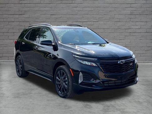Used 2024 Chevrolet Equinox RS w/ RS Leather Package FWD image 8