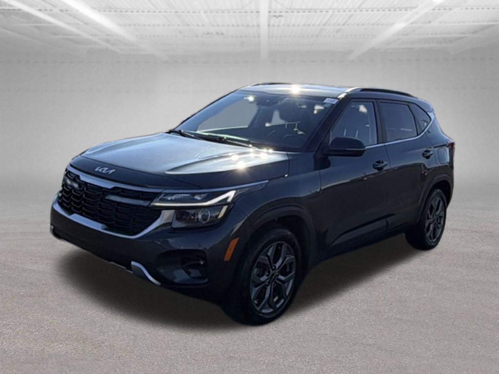 Used 2024 Kia Seltos S AWD/4WD image 3