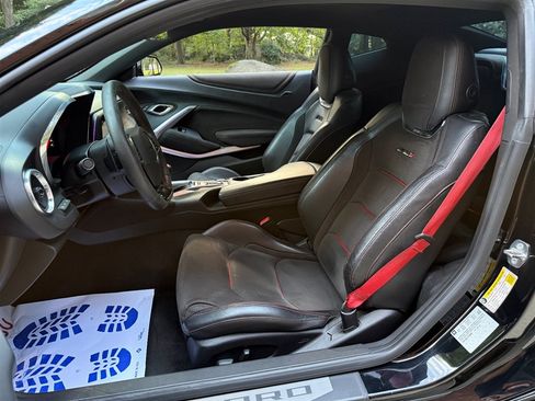 Used 2018 Chevrolet Camaro ZL1 RWD image 41