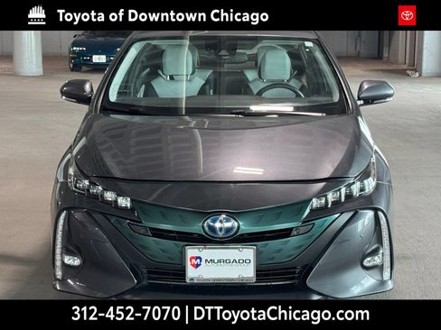 Used 2017 Toyota Prius Prime Advanced FWD image 3