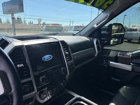 Used 2019 Ford F250 Lariat AWD/4WD image 11