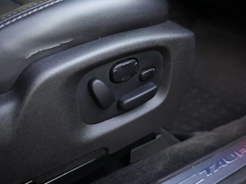Used 2015 Ford Taurus SHO w/ Equipment Group 401A AWD/4WD image 34