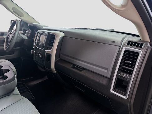 Used 2020 RAM 1500 Classic SLT AWD/4WD image 27