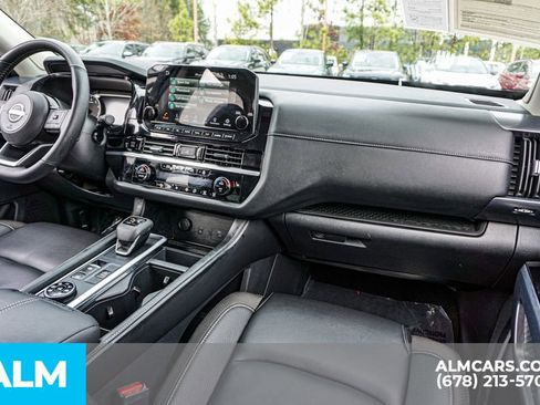 Used 2025 Nissan Pathfinder SL w/ SL Premium Package image 27