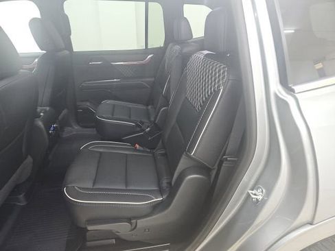 New 2026 GMC Acadia Denali w/ Super Cruise Package AWD/4WD image 4