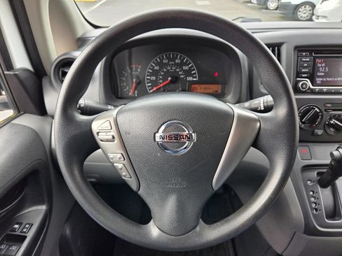 Used 2019 Nissan NV200 S w/ Back Door Glass Package FWD image 12