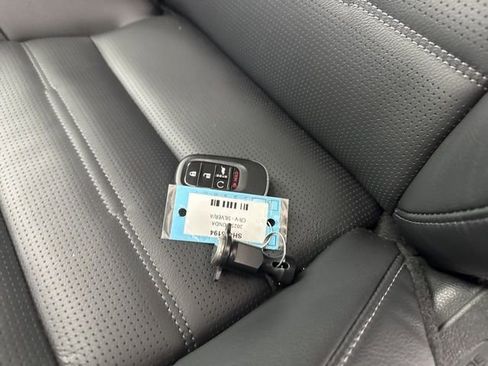 Certified 2025 Honda CR-V EX-L image 36