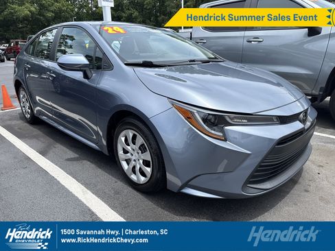 Used 2024 Toyota Corolla LE FWD image 1