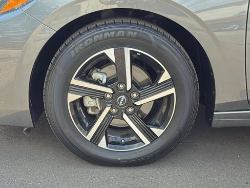 Used 2025 Nissan Sentra SV FWD image 28