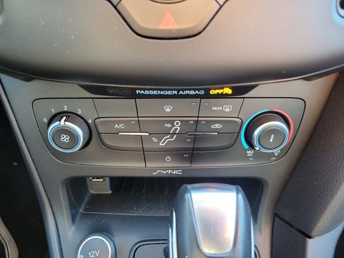 Used 2016 Ford Focus SE image 34