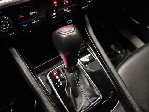 Used 2022 Jeep Compass Latitude image 19