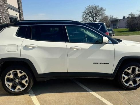 Used 2019 Jeep Compass Limited image 9