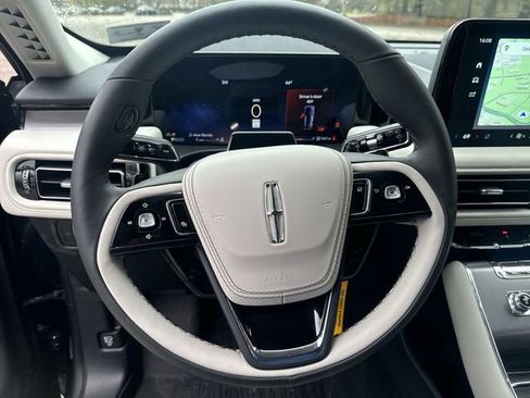 New 2026 Lincoln Aviator AWD image 14