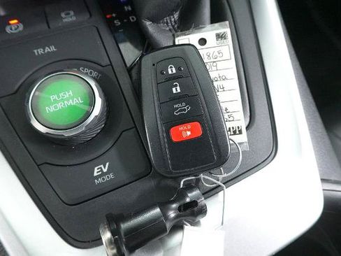 Used 2019 Toyota RAV4 XSE w/ XSE Weather Package AWD/4WD image 23