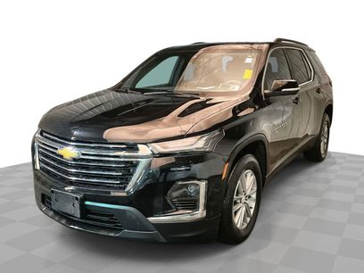 Used 2023 Chevrolet Traverse LT