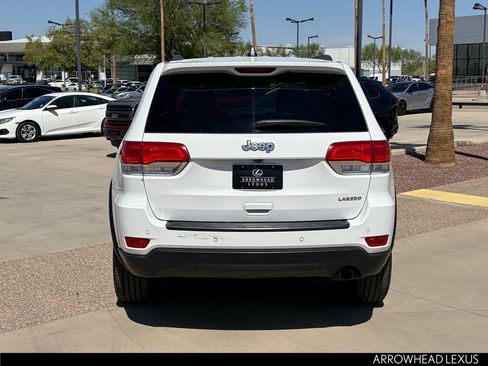 Used 2018 Jeep Grand Cherokee Laredo RWD image 5