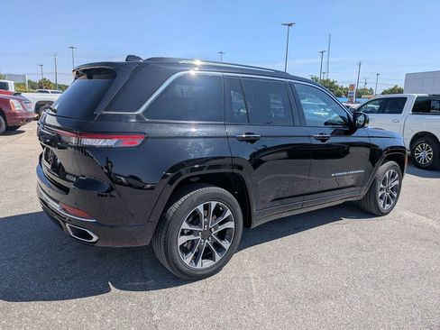 Used 2022 Jeep Grand Cherokee Overland w/ Advanced Protech Group III image 3