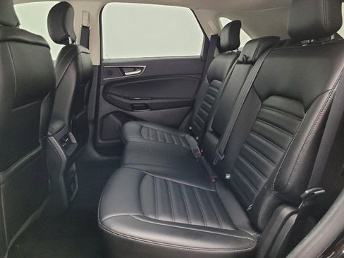 Used 2019 Ford Edge SEL w/ Equipment Group 201A FWD image 18